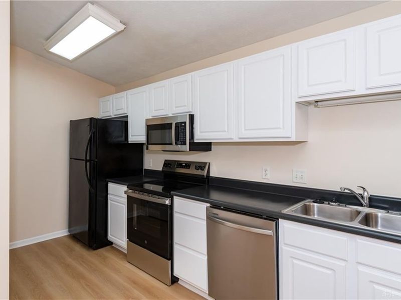 2640 Netherland, Unit 206, Beavercreek, OH 45431 Photo 10