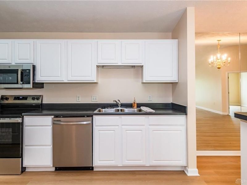 2640 Netherland, Unit 206, Beavercreek, OH 45431 Photo 11