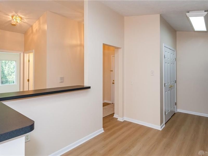 2640 Netherland, Unit 206, Beavercreek, OH 45431 Photo 14