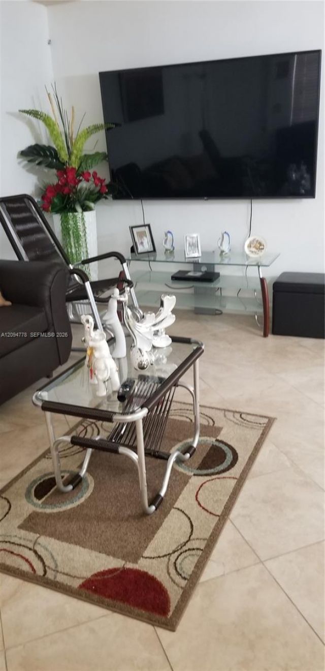5300 Washington St , Unit H233, Hollywood, FL 33021 Photo