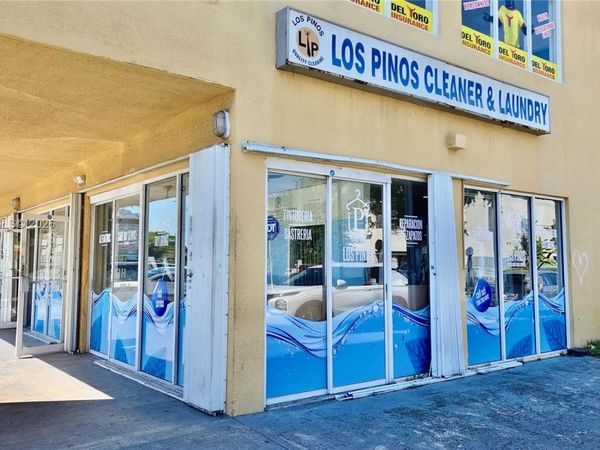 4246 W 16th Ave , Hialeah, FL 33012