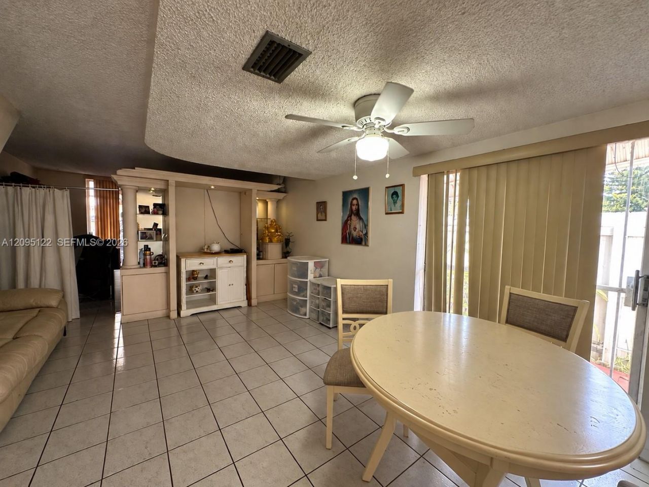 1103 W 39th Ter, Unit 20, Hialeah, FL 33012 Photo