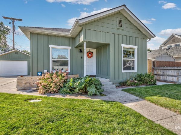 114 S 10th Street, Payette, ID 83661