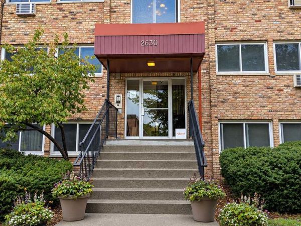 2630 PLEASANT Avenue S, Unit 206, Minneapolis, MN 55408