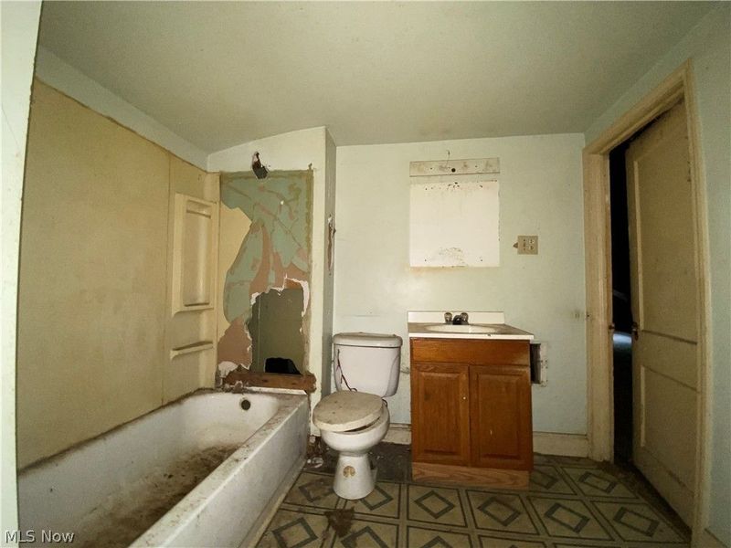 3661 E 59th Street, Cleveland, OH 44105 Photo 14