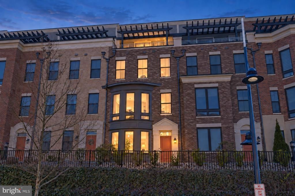 504 RIVERSAIL LANE, OXON HILL, MD 20745