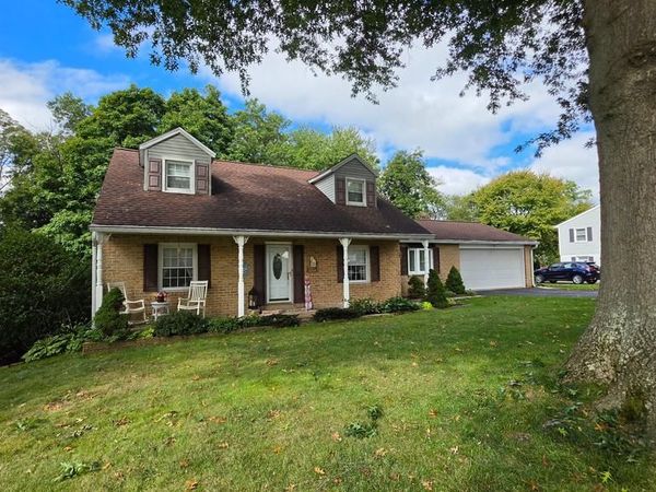 12 WINCHESTER ROAD , SHREWSBURY, PA 17361