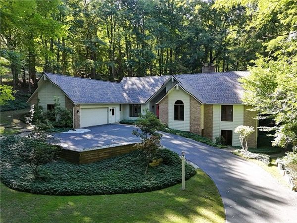 28 Park Forest Drive , Pittsford, NY 14534