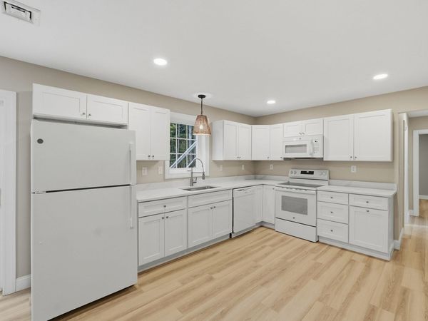 104 Hilltop Dr, Unit A, Southbridge, MA 01550