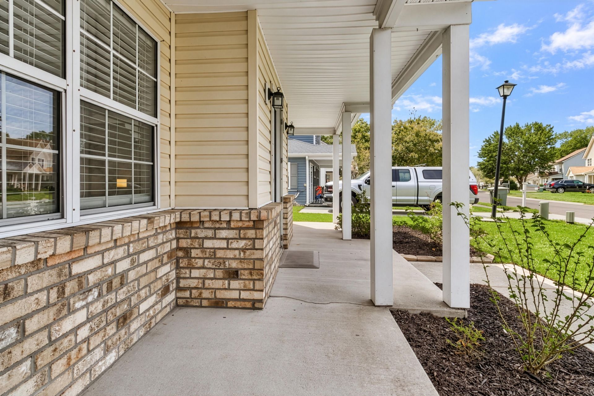 42 Woodleaf Court Photo 12