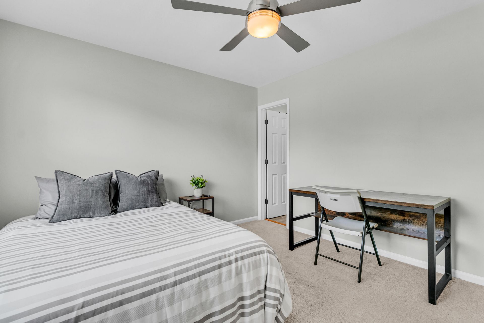 42 Woodleaf Court Photo 33