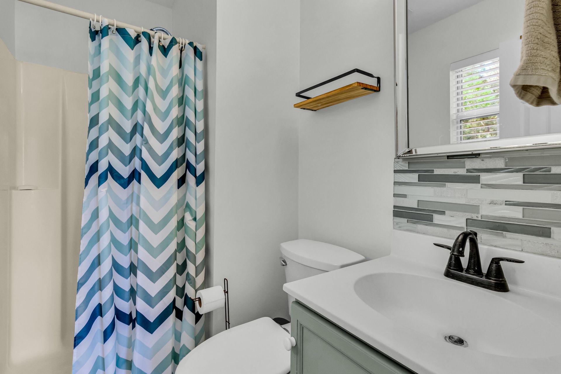 42 Woodleaf Court Photo 35
