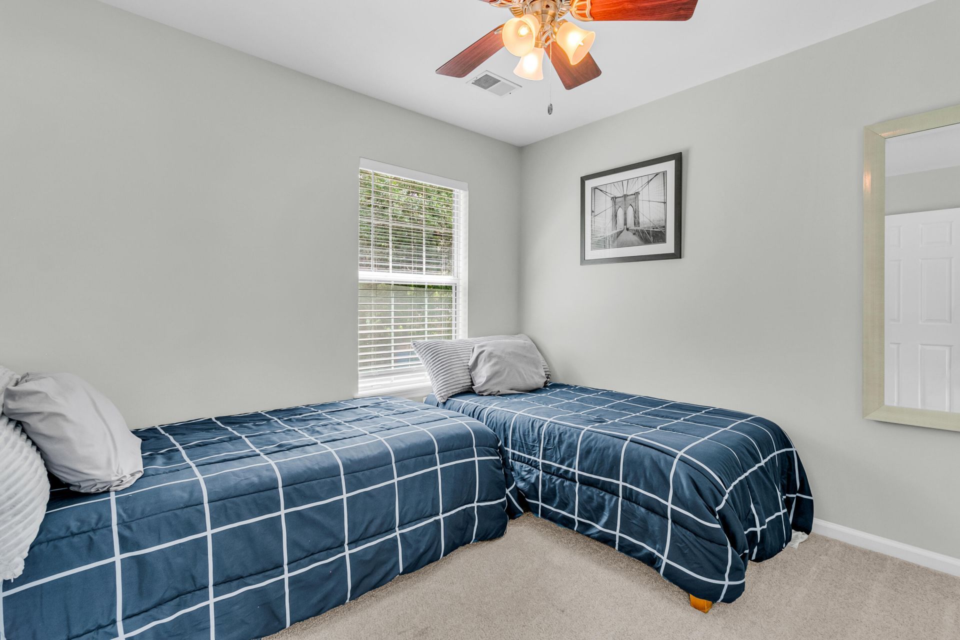 42 Woodleaf Court Photo 37