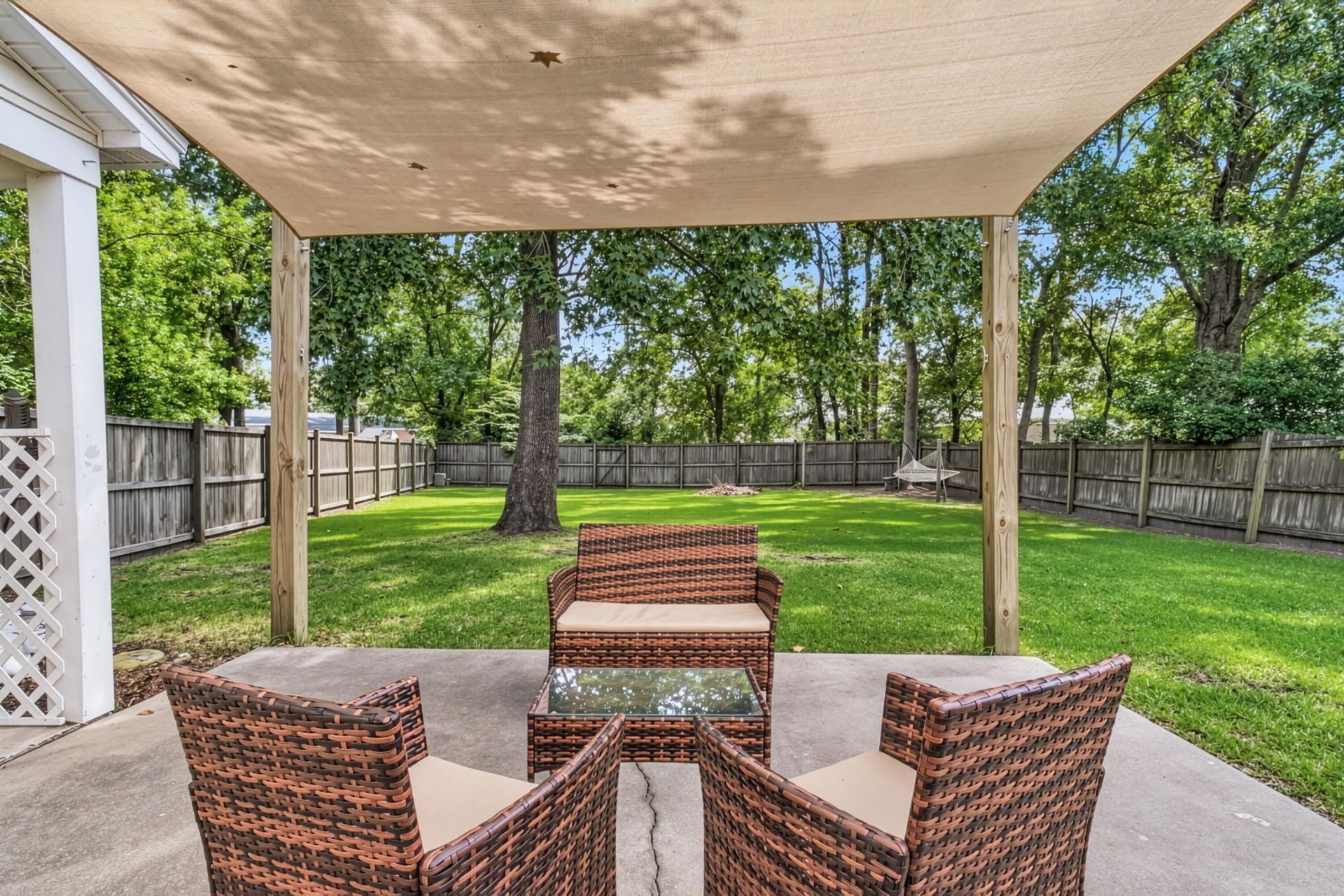 42 Woodleaf Court Photo 41
