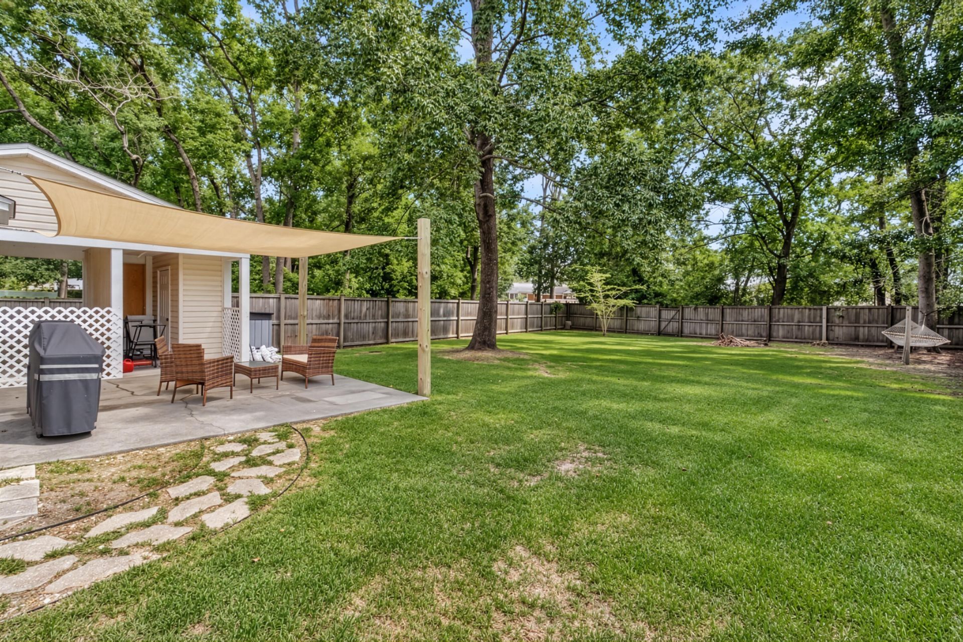 42 Woodleaf Court Photo 46