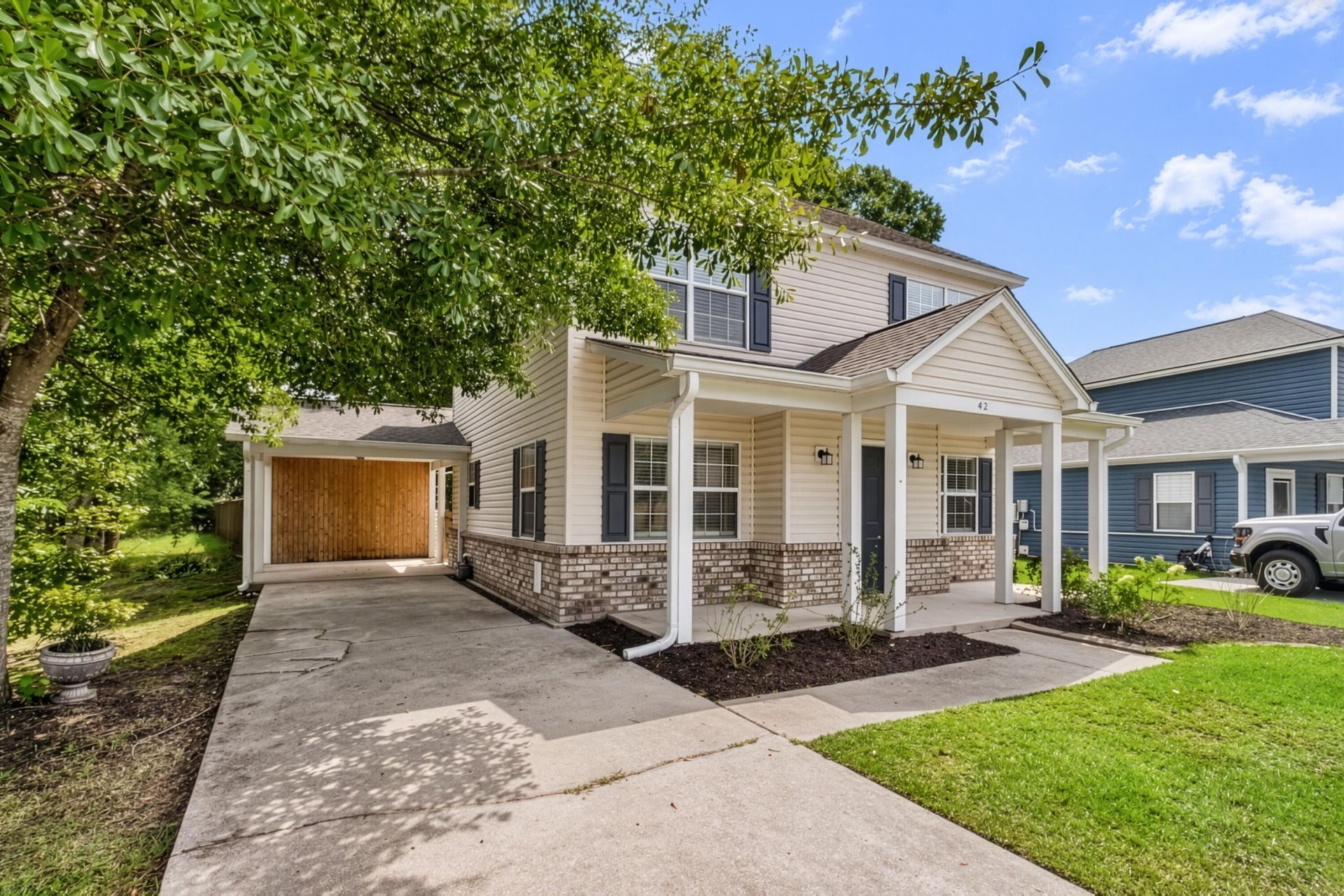 42 Woodleaf Court Photo 9