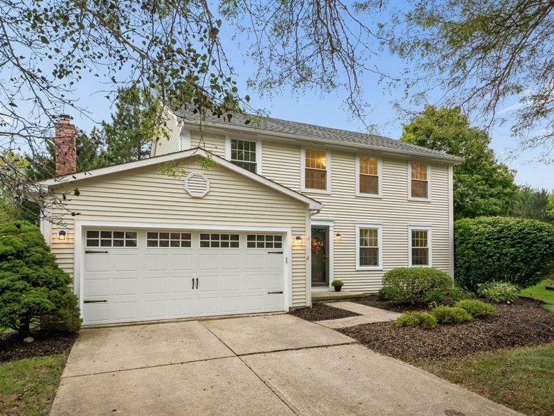 5925 Muncie Court , Dublin, OH 43017 Photo 2