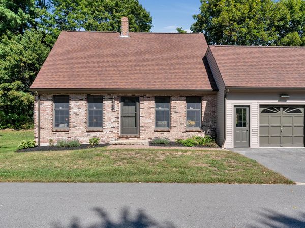 13 Coachlight Lane, Unit 13, Portland, ME 04102