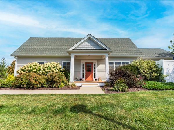 69 Oakwood Lane, Rhinebeck, NY 12572