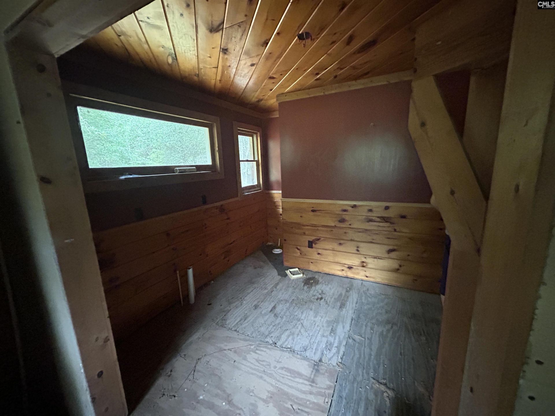 121 Northlake Drive  Photo 22