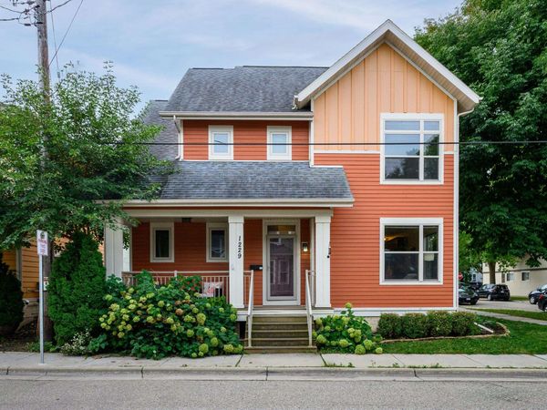 1229 St James Court, Madison, WI 53715