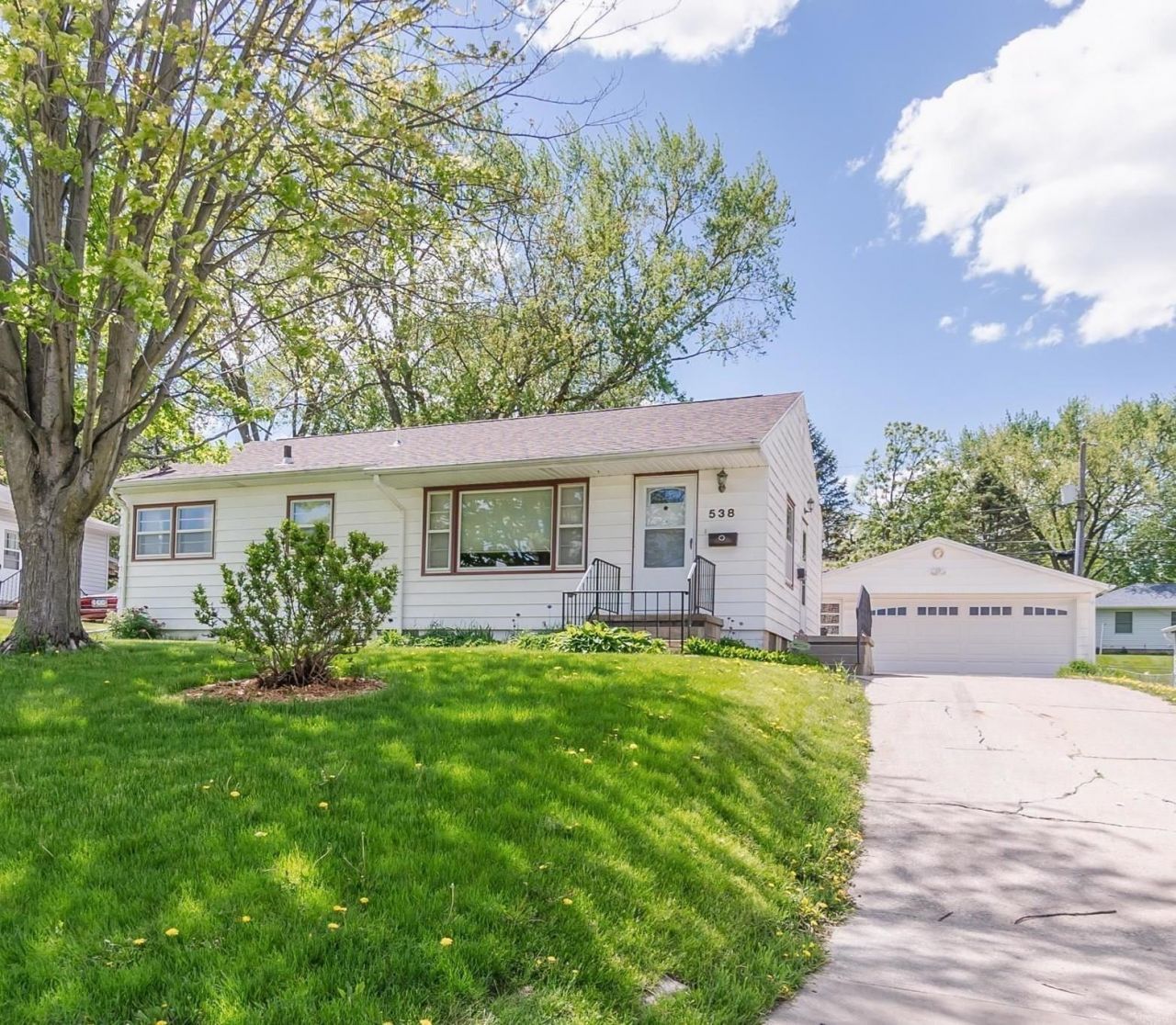 538 Ardmore Street, Waterloo, IA 50701 Main Photo