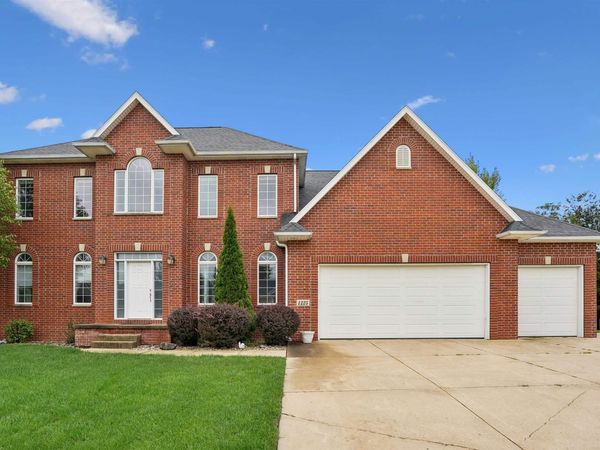1225 Walters Pond Place, Cedar Falls, IA 50613