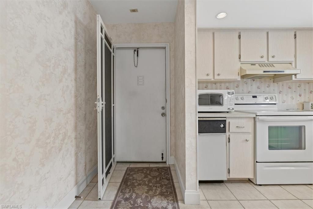 Please Call For Address, Unit D31, Naples, FL 34113 Photo