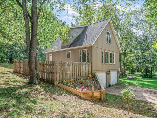 10120 Crazy Horse Trail, Stanwood, MI 49346