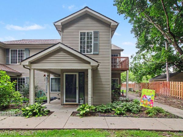 853 Saybrook Drive , Waterford Township, Mi 48327