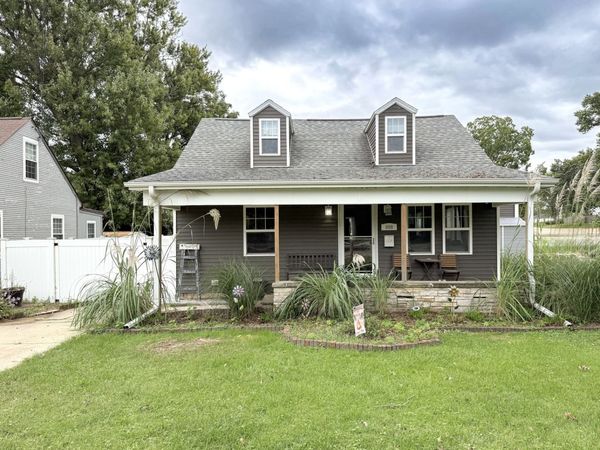 800 E 2nd Street , Rock Falls, IL 61071