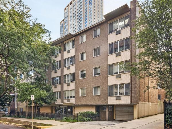 539 W Stratford Place, Unit 408, Chicago, IL 60657