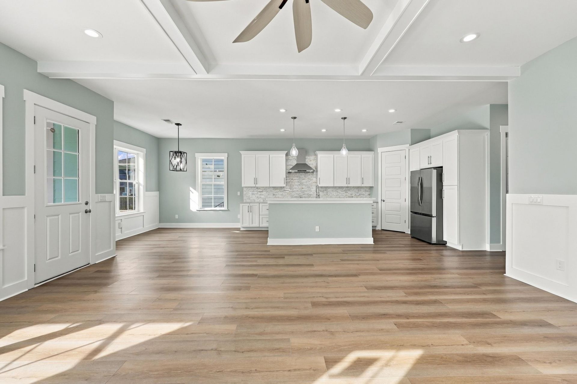 868 Crystal Water Way Photo 10