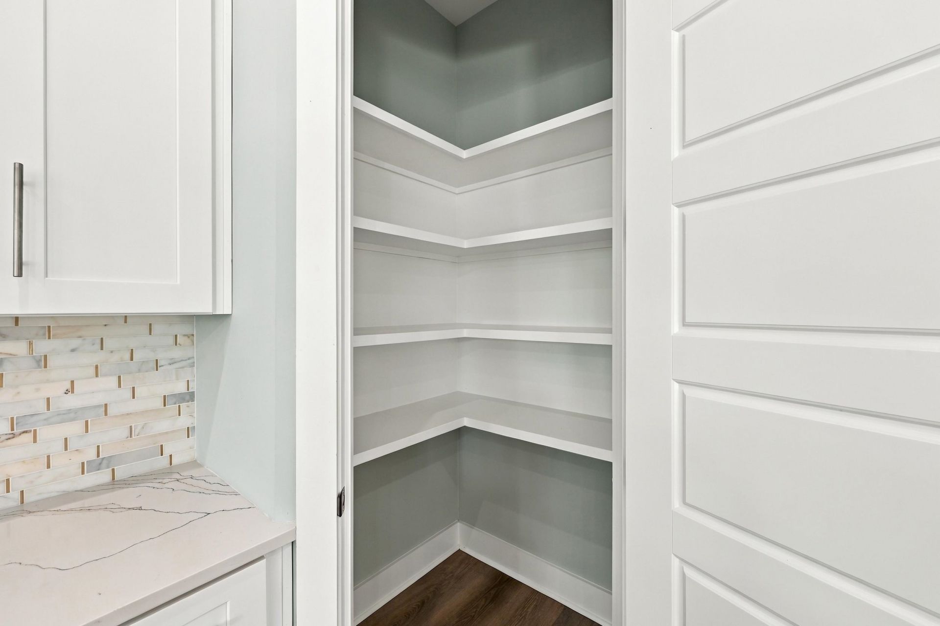 868 Crystal Water Way Photo 14
