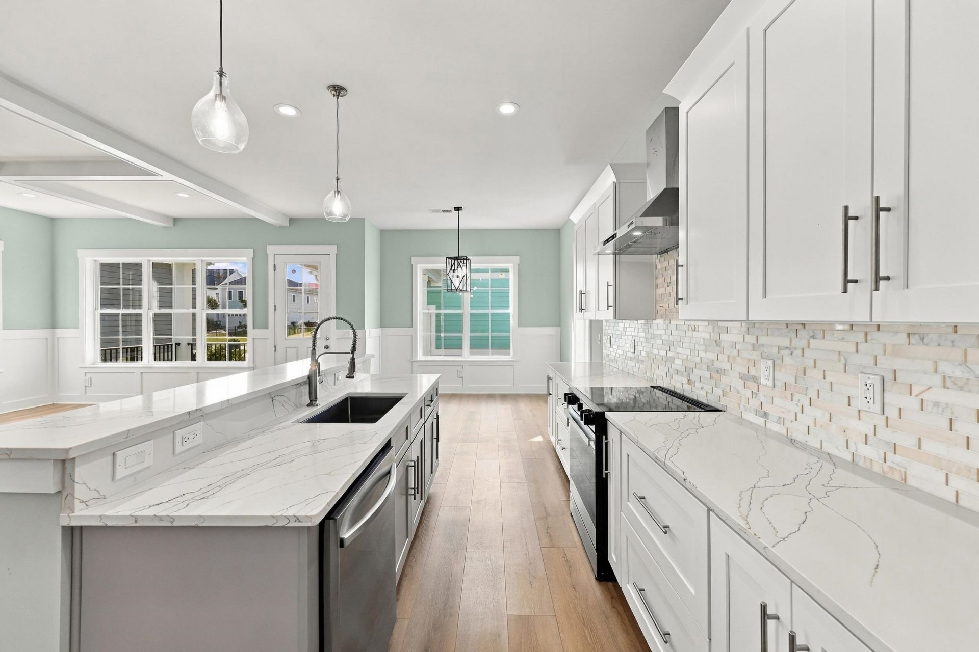 868 Crystal Water Way Photo 15