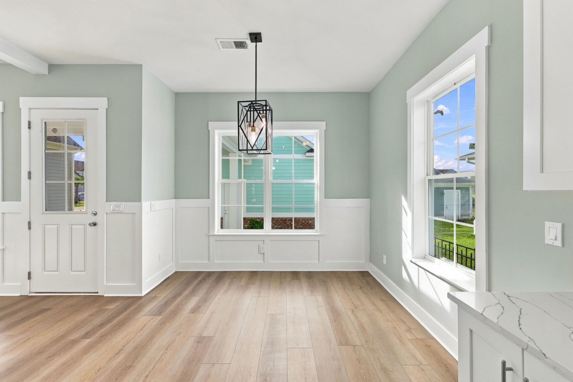 868 Crystal Water Way Photo 16