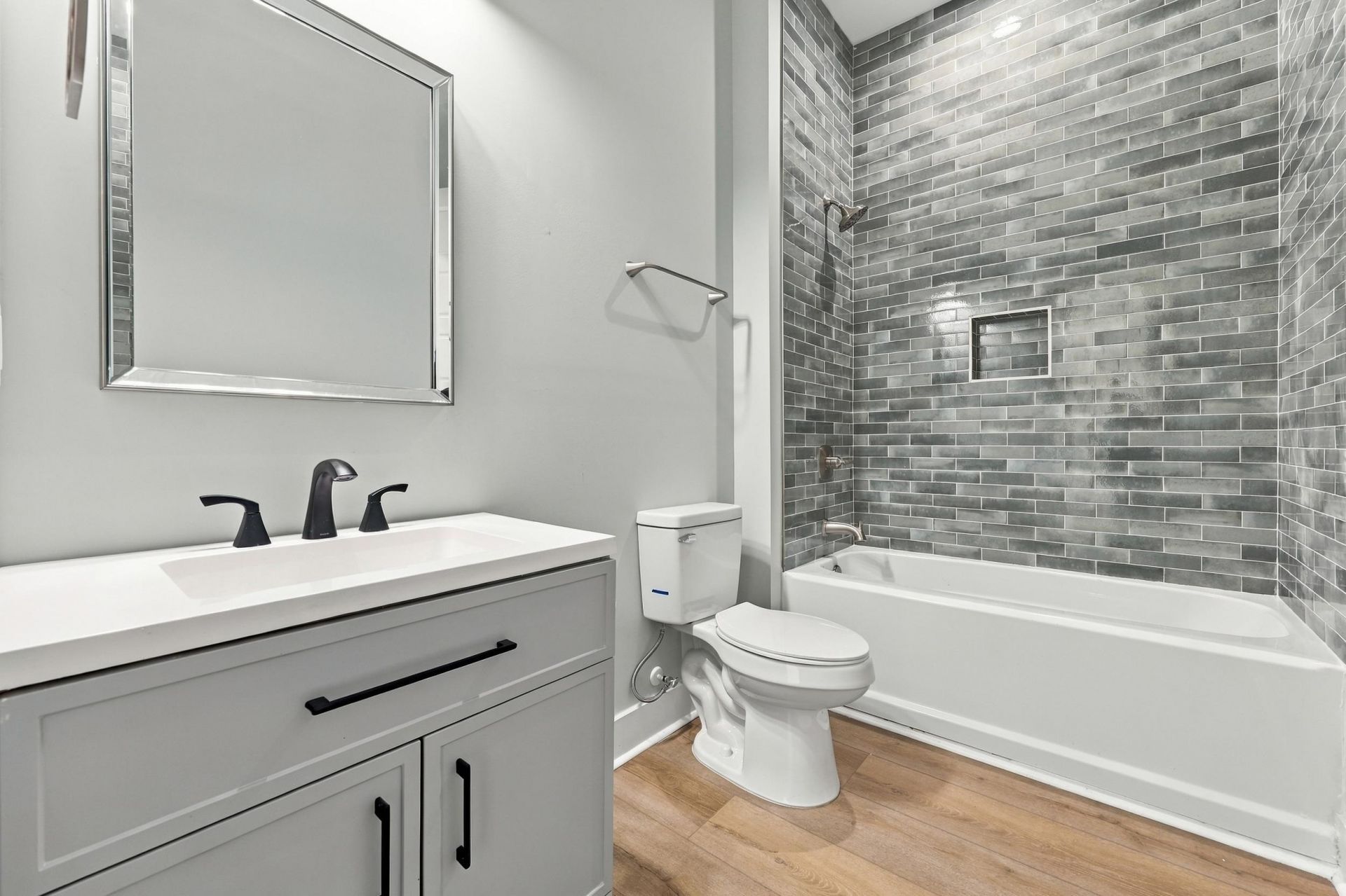 868 Crystal Water Way Photo 19