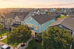 868 Crystal Water Way photo 4