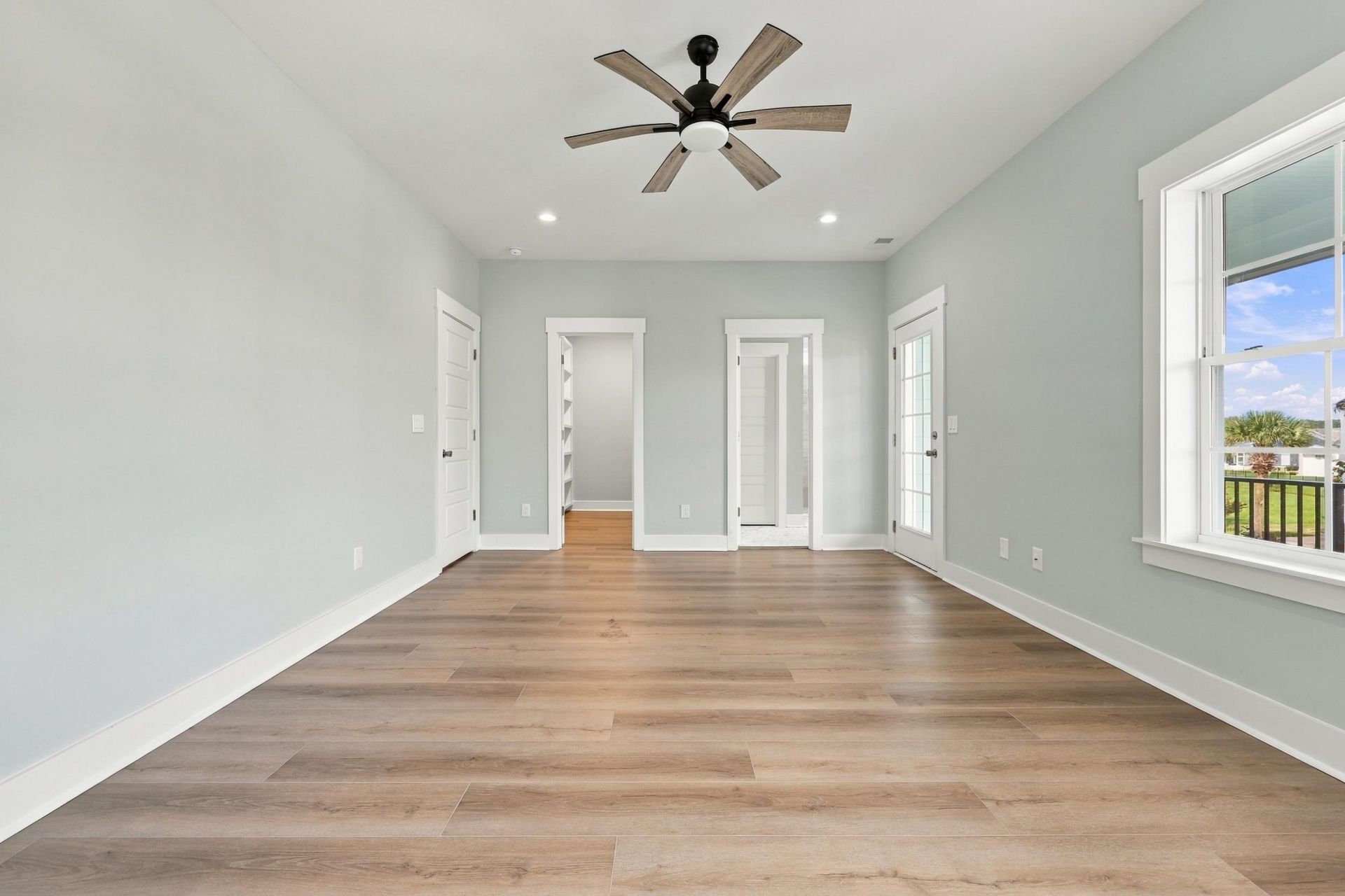868 Crystal Water Way Photo 21