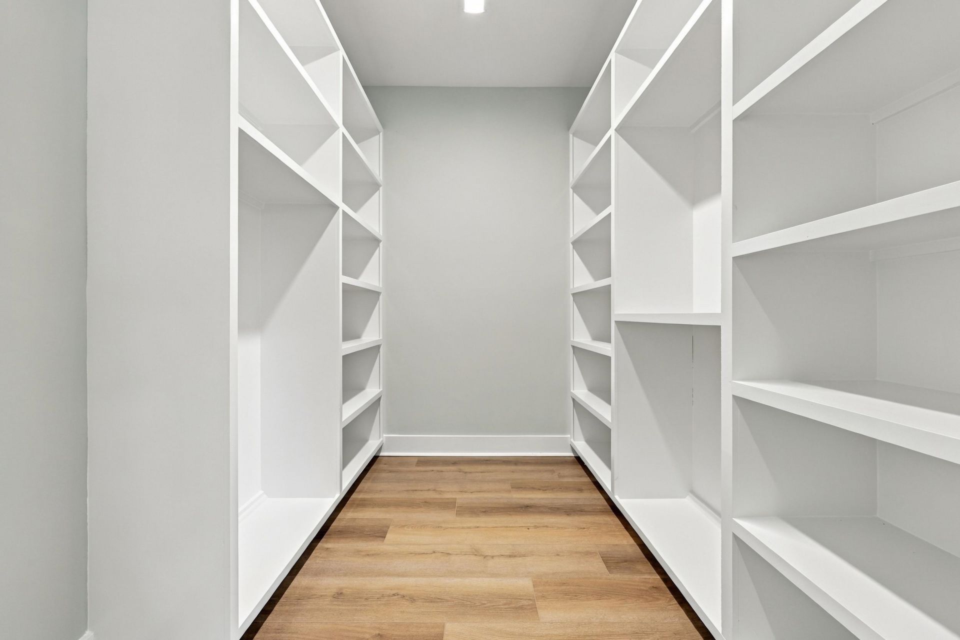 868 Crystal Water Way Photo 22