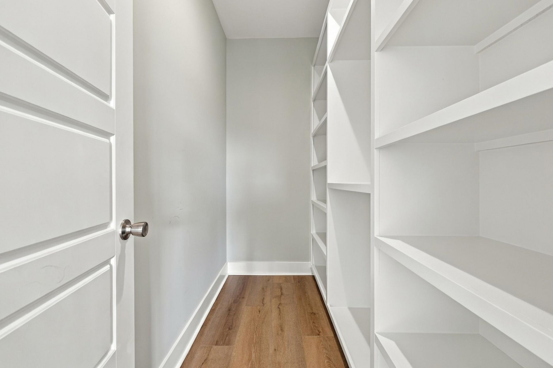 868 Crystal Water Way Photo 30