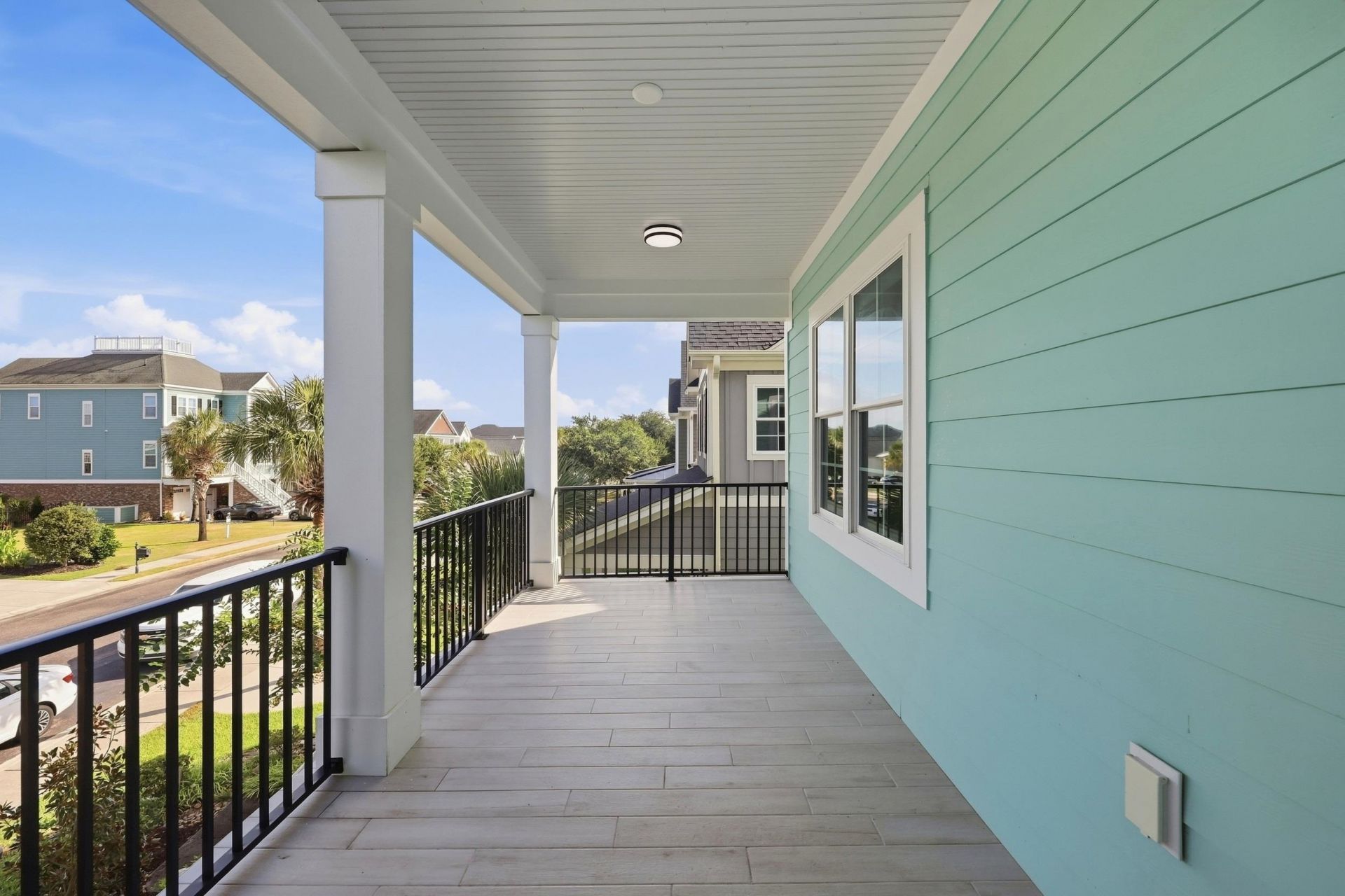 868 Crystal Water Way Photo 33