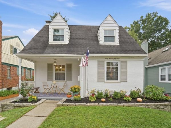 6989 Cambridge Avenue, Mariemont, OH 45227