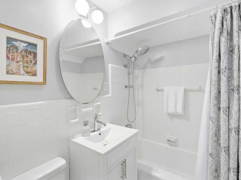 6989 Cambridge Avenue, Mariemont, OH 45227 Photo 18