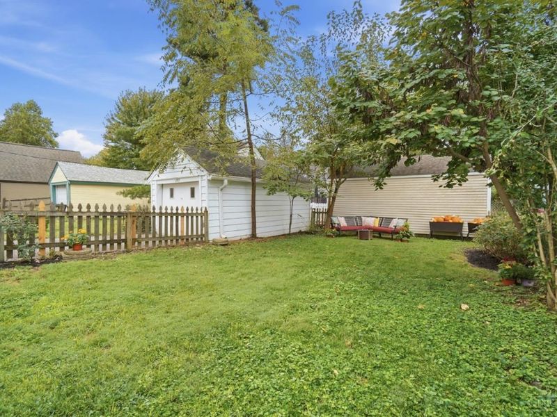 6989 Cambridge Avenue, Mariemont, OH 45227 Photo 34