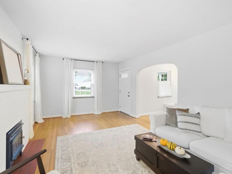 6989 Cambridge Avenue, Mariemont, OH 45227 Photo 6