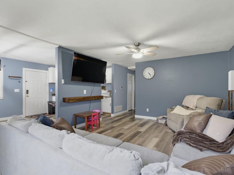 230 W Fancy Street, Blanchester, OH 45107 Photo 10