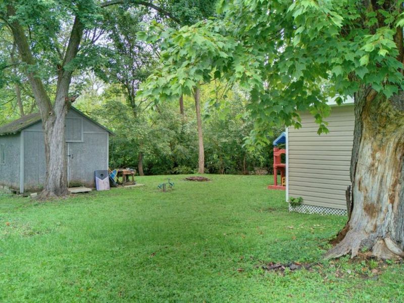 230 W Fancy Street, Blanchester, OH 45107 Photo 8
