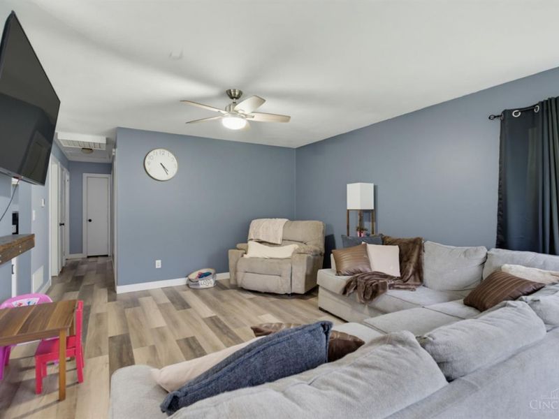 230 W Fancy Street, Blanchester, OH 45107 Photo 9