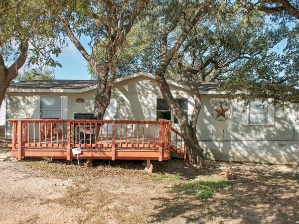 1247 SKYLARK DR, Canyon Lake, TX 78133